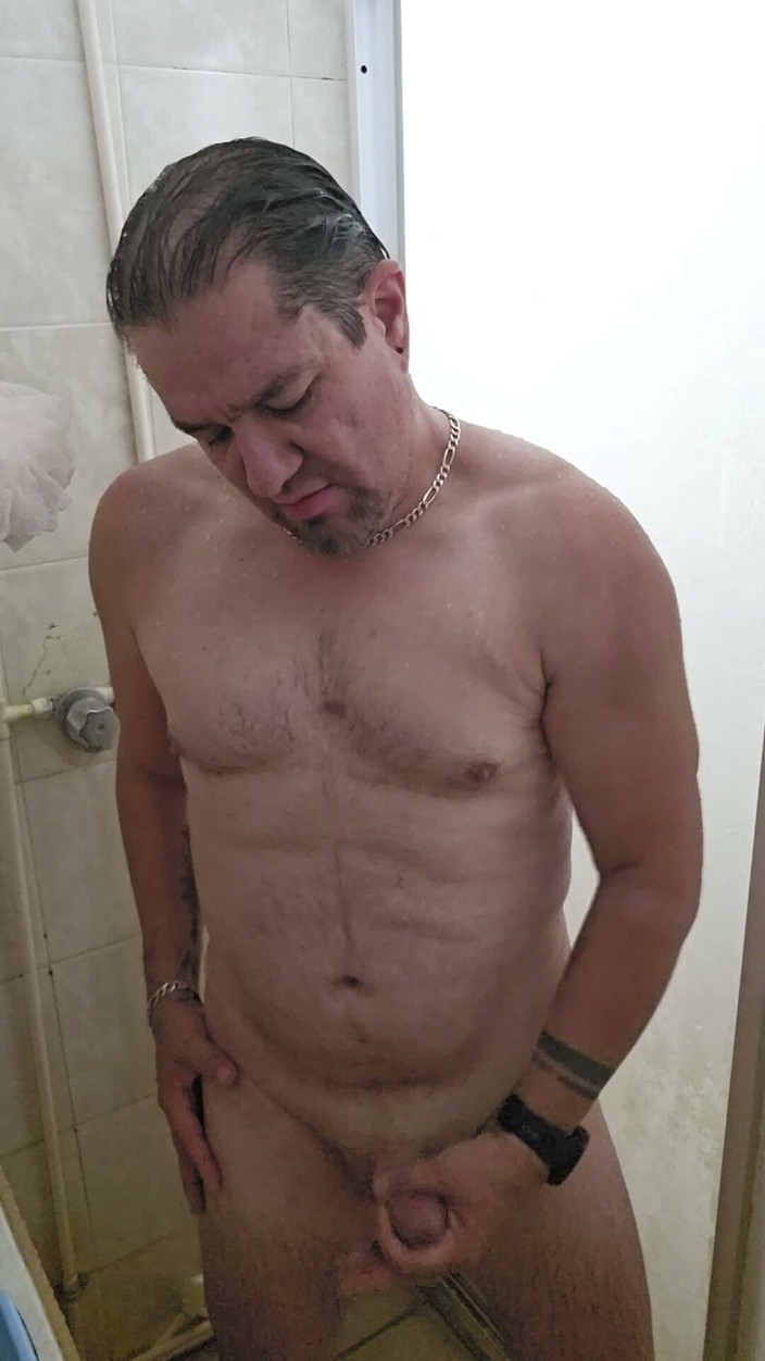Brayan_PerDiazz: Taking a Bath and Playing with My Penis