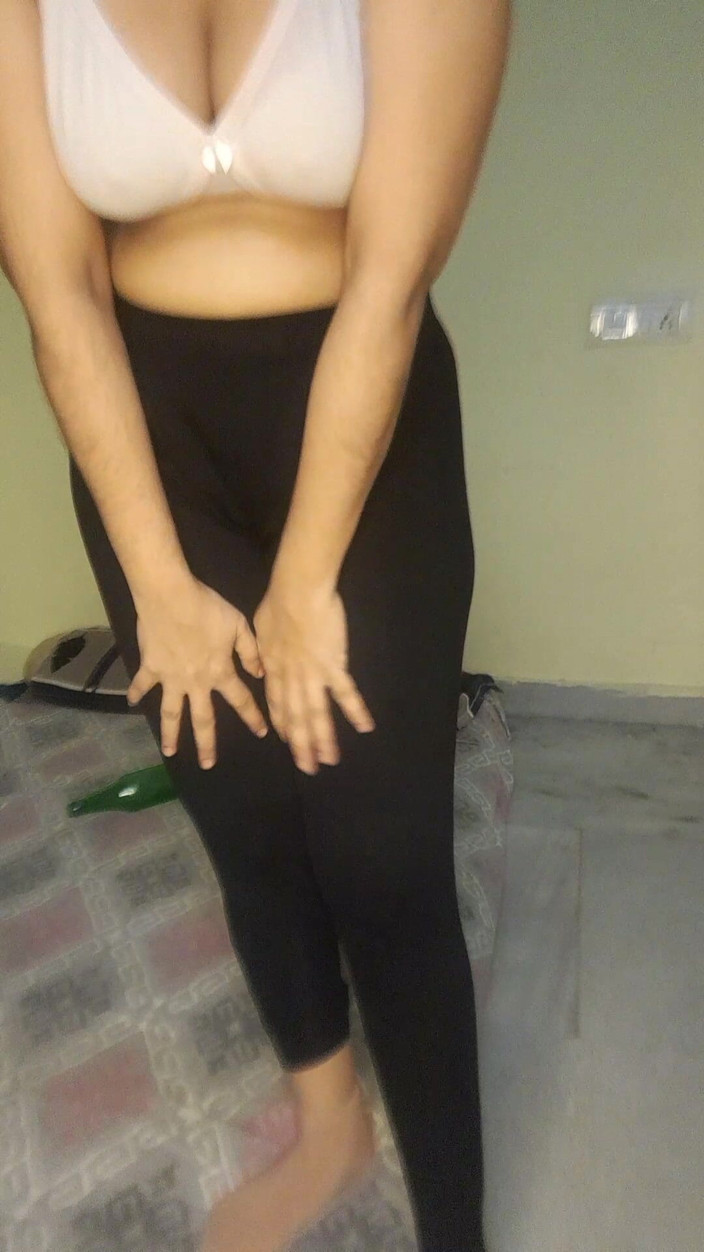zarahkhan: Desi bhabi bottiglia cazzo