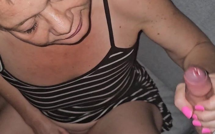 Sofy13: 私は犯されて、彼女の奥深くで感じたかった