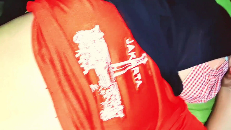 Pasutri indo: Красивая девушка в хиджабе, шаловливая студентка вentot, сперма кротина в киске с шаловливым учителем-Evesyantika