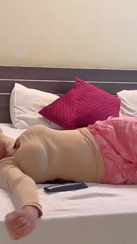 Beste vriend Ko Ghar Bula Kar Chudwai 18-jarig Indisch meisje hardcore seks Desi op zijn hondjes milf eigengemaakte xxx neukpartij choot video's