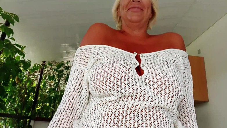 Crazyfamily 1970: Sex on the Balcony of the Hotel, I Hope None...