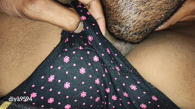 Diya9594: Mallu asiática desi Thamil COÑO ate con hielo