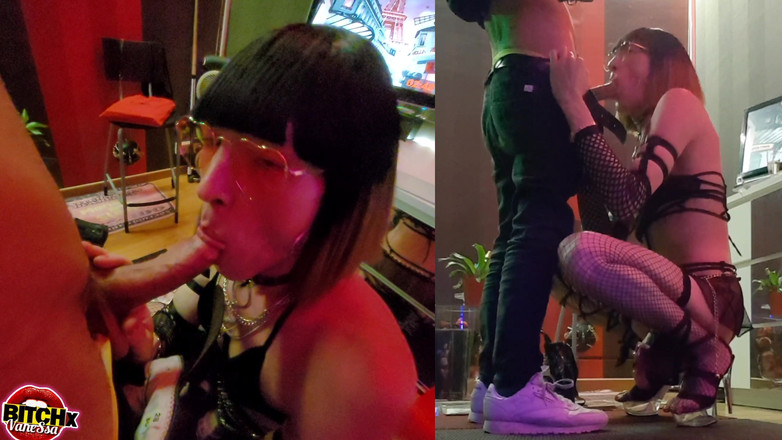 VaneSsa BiTCHx: Sexuální otrokyně, submisivní před krásným penisem při sexu do obličeje...