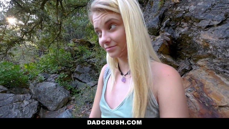 Dad Crush: Ao ar livre, caminhadas, sexo com padrasto