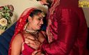 Hothit Movies: Мастурбирует дези, секс индийской пары с новобрачным медового месяца! Дези порно!