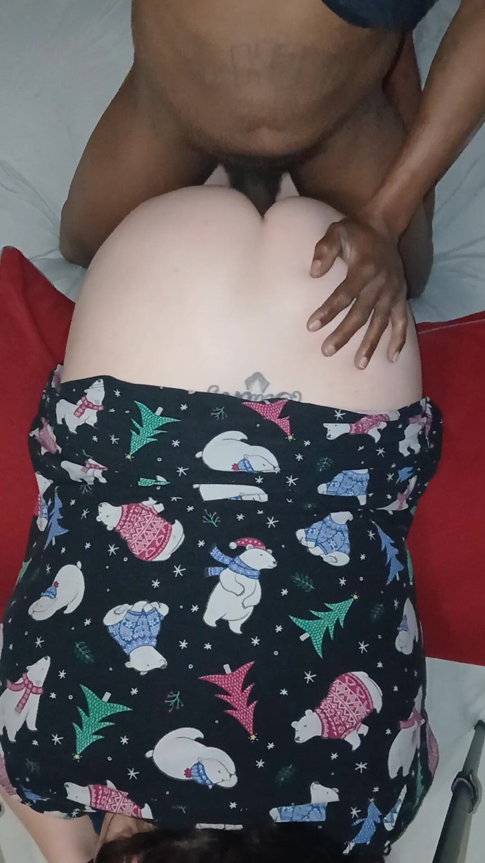 Big uhaul: BBCのあのお尻のいいドギー・プッシー・タイト