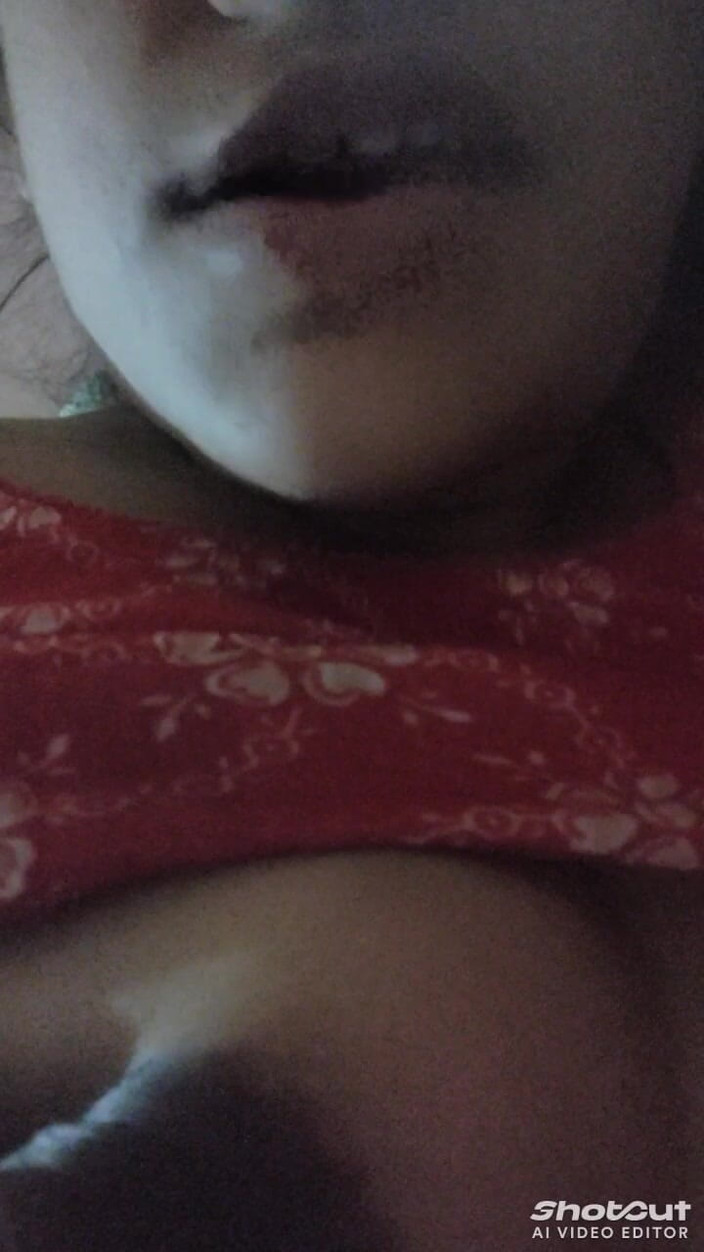 Dr_doom21: セクシーな胸、ミルク噛みつき動画、デシ・バービー・キー・デシ・デシの胸