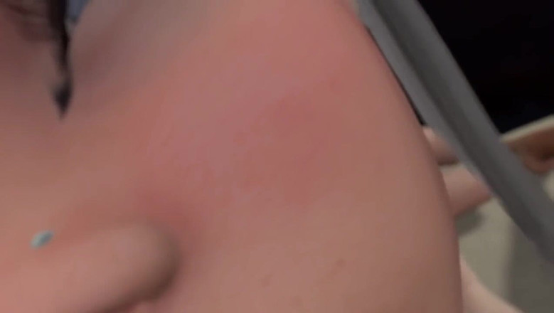 Velvixian 3D: POV kouření od roztomilé teenagerky