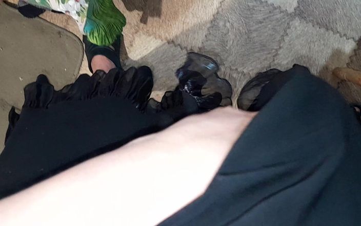 Lesbian-candys: Aku lagi asik masturbasi pacar lesbianku