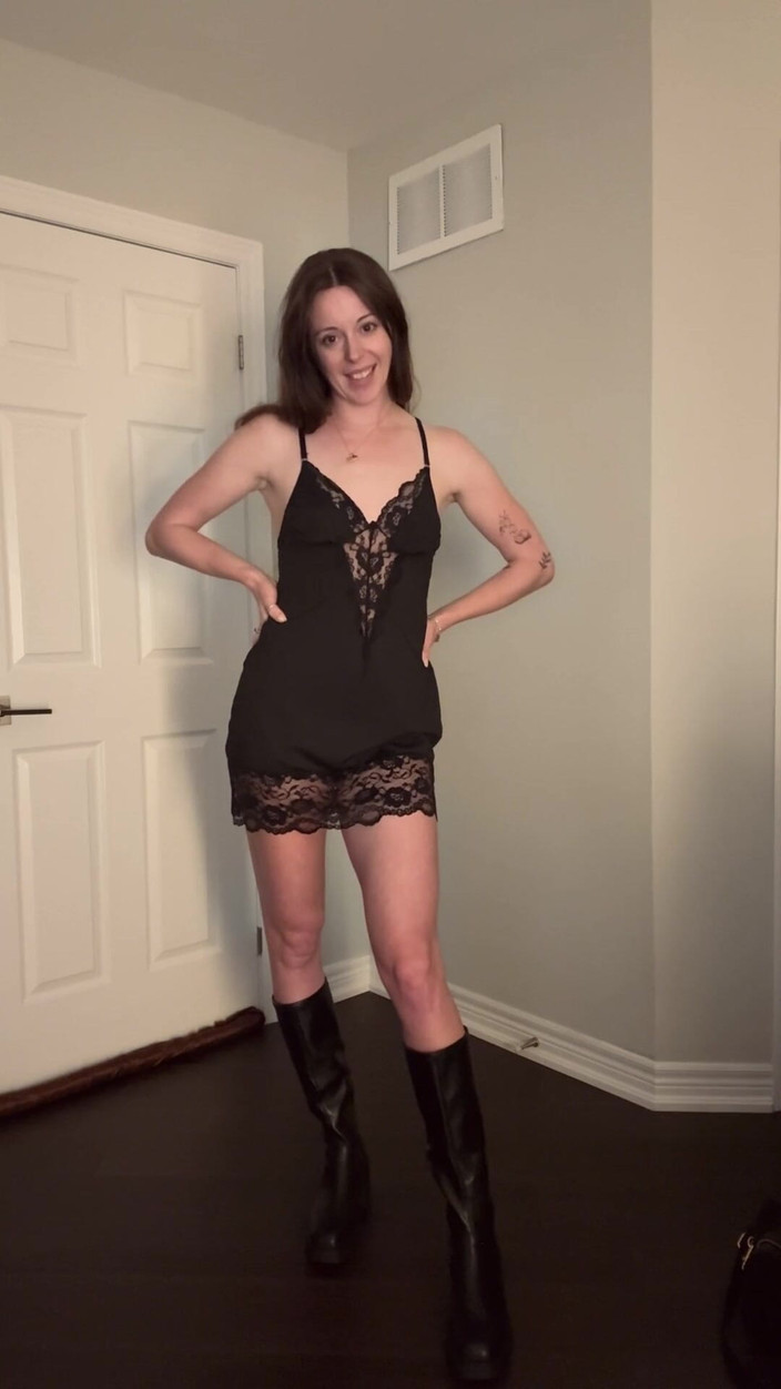 Nadia Foxx: Wife Gives Cuck Husband a JOI Before Leaving to Fuck...