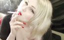 Smoke Temptress Annie Vox - Smoking Fetish: 체인스모킹 120s