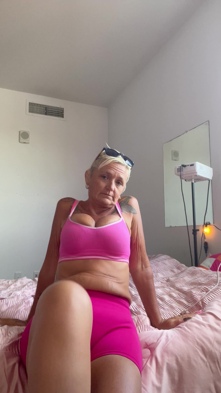 Greek Goddess Steph: Grote tieten, grote kont, gebruind, blonde babe, erotisch en sensueel...