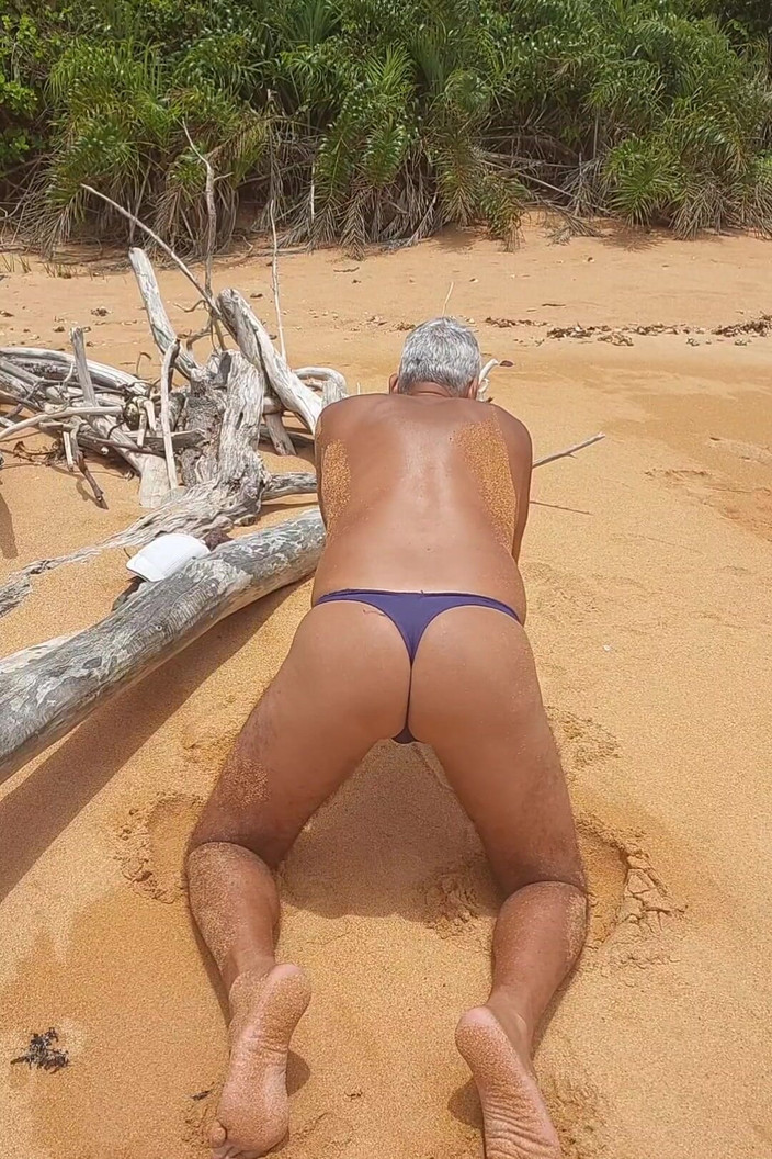 Ladysilvas: Ladysilva v bikinách na pláži velmi sexy její sexy zadek