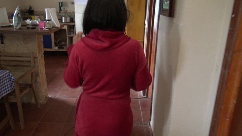 Stepmom Susan: Horny Stepson Begged Me Piss in Front of Him so...