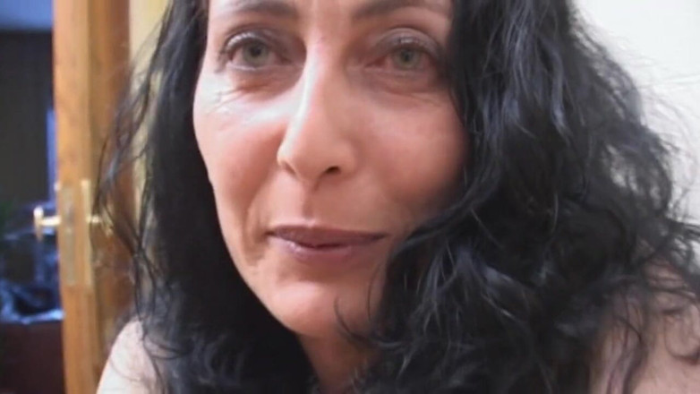 My porn family: O curvă amatoare italiană reală futută pe la spate
