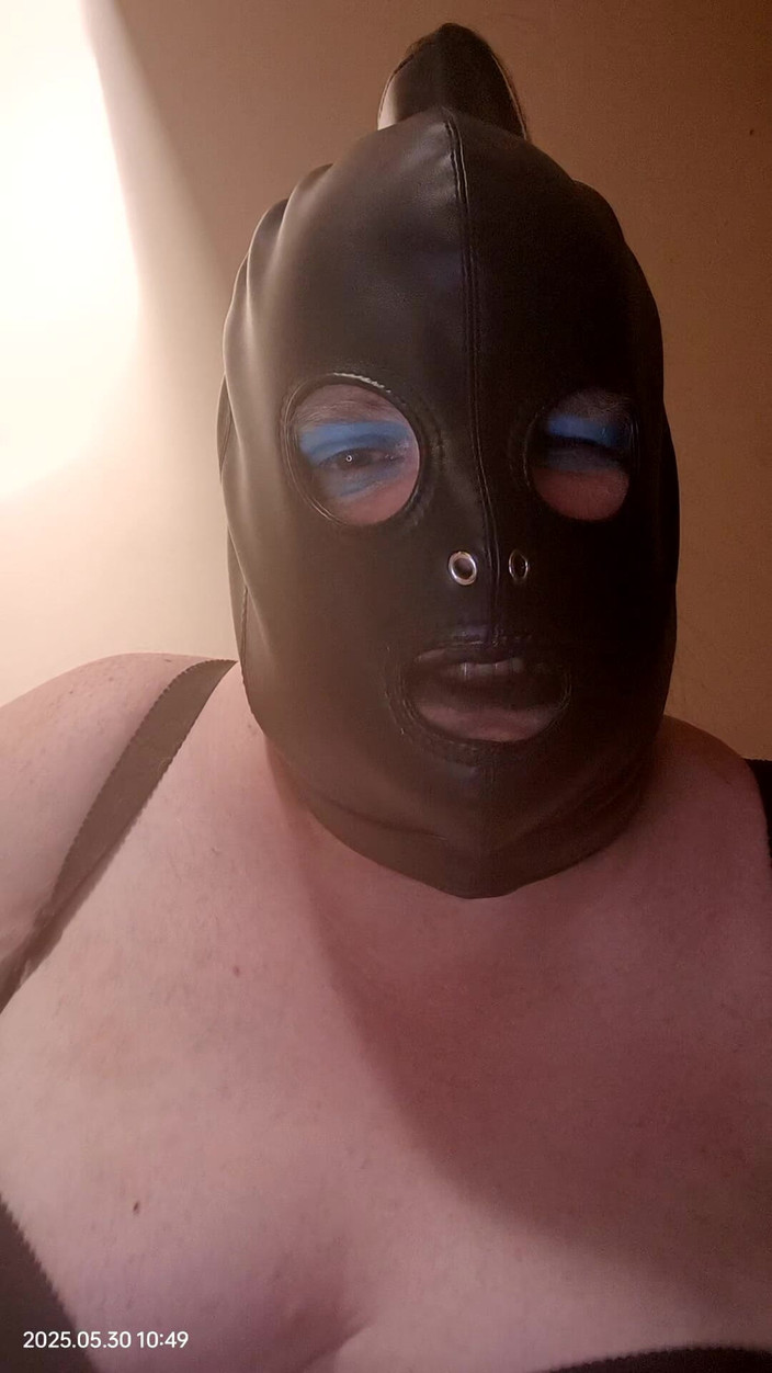 Stephanie-Nicole-TV: Dirtytalk und body writing auf fette bBW
