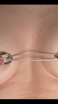 Tits Play