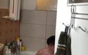 Gunter Meiner: Skinny Boy Jerks off in the Shower