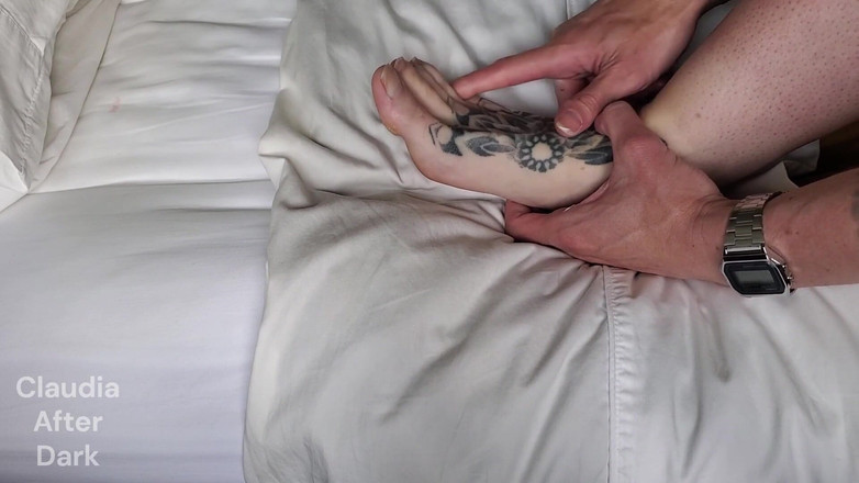 Claudia Kink: Langsame sinnliche fußlotion asmr