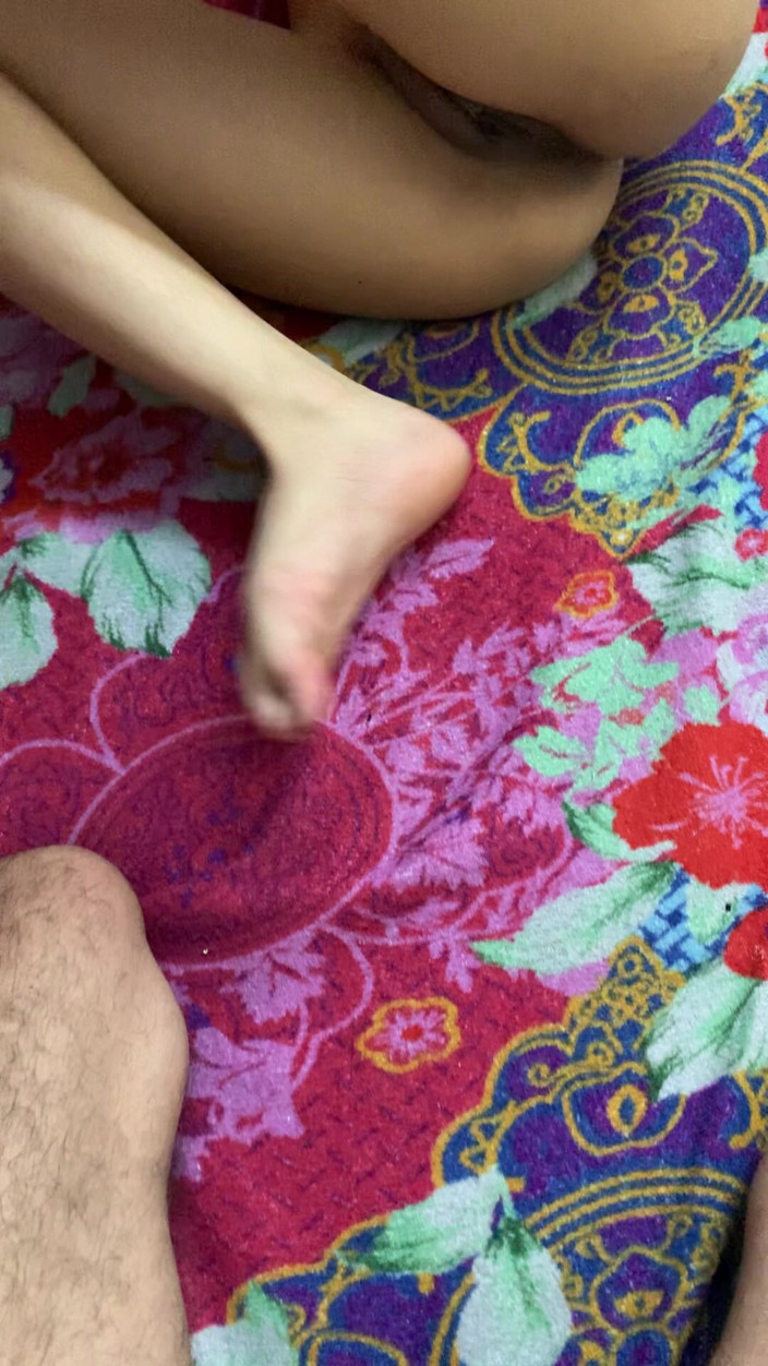 wickedriya: Panenská Indická Studentka Poprvé Creampie S Cizincem