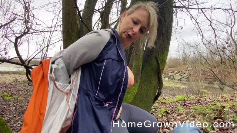 Homegrown Big Tits: Amatérské šukání v lese