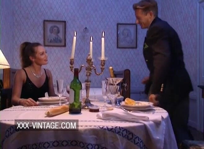 XXX-Vintage: Huyền thoại khiêu dâm Cristoph Clarke quyến rũ Laure Sinclair