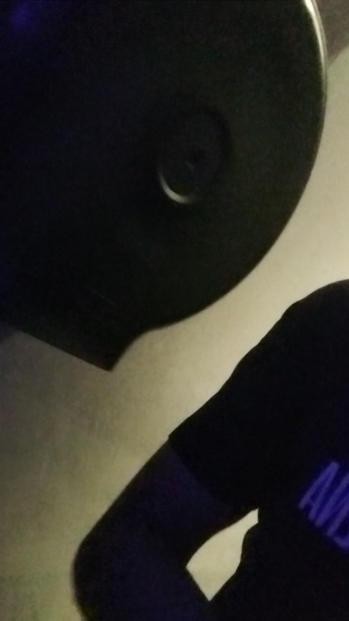 AlexAlejandro13: 我想让你摸我的蛋蛋和