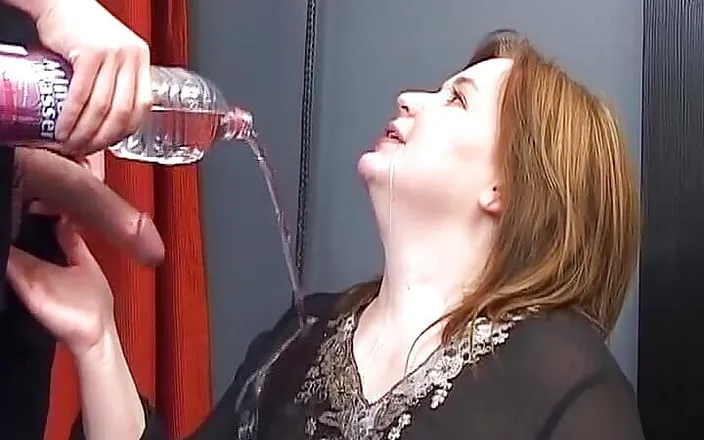 Deutsche Camgirls: BBW German Chick Rides Fat Cock