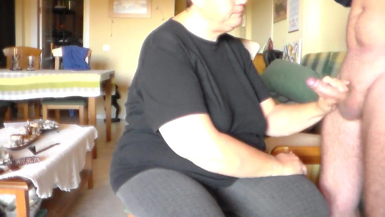 Sex hub couple: John donne à Jen un gros facial