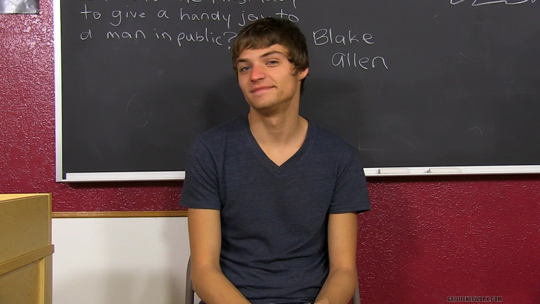 Teach Twinks: Blake Loves Giving Head