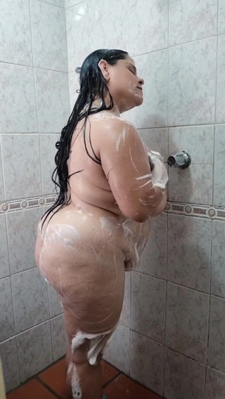Sasha hot: Já se sprchuvám sama