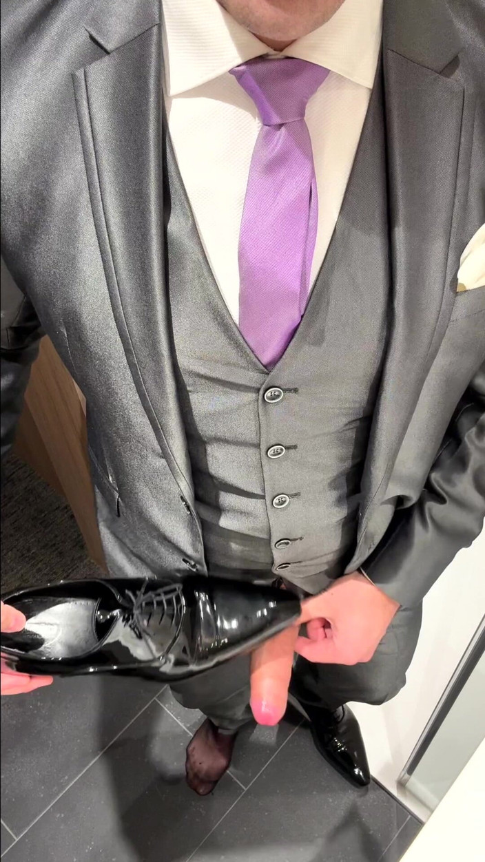 Master Shiny Shoes: Shiny Suit, Shiny Shoes, Shiny Cock