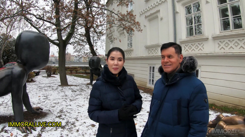 Immoral Family: Pregnant stepdaughter takes out her competition on Christmas! Jennifer Mendez...
