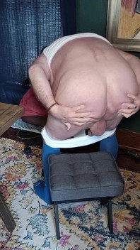 Дрочити в titey whities і довгих синіх шкарпетках