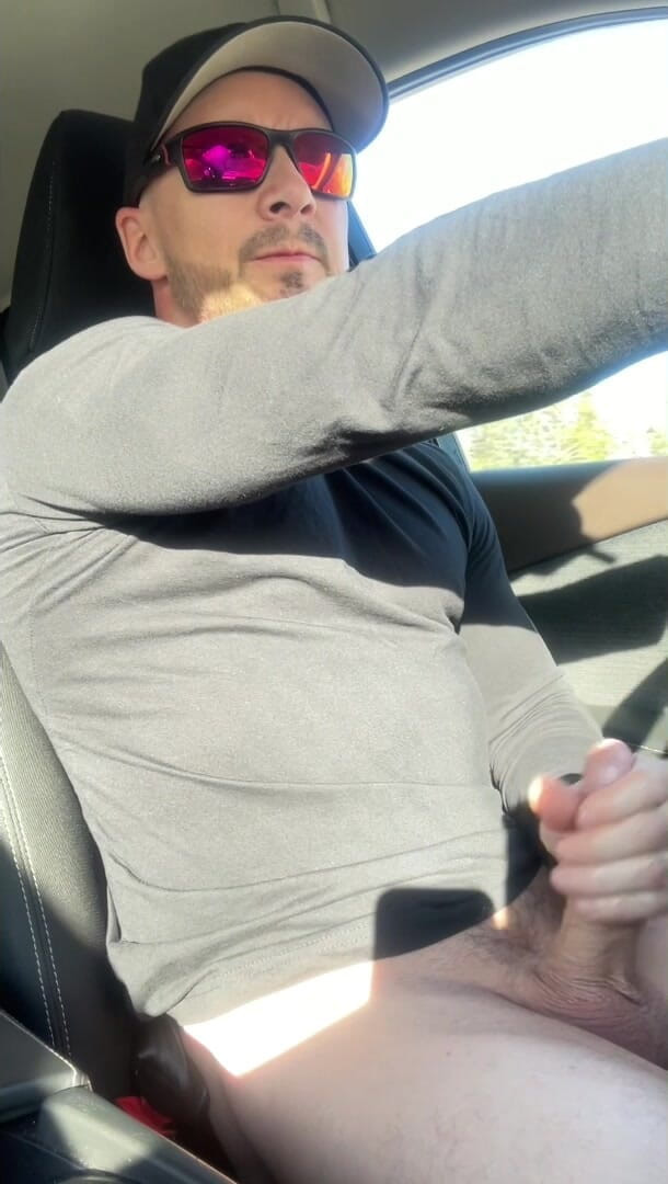 Bull Boss Josh: Car Masturbation and Cum