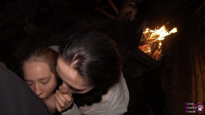 YSP Studio: 뒷마당에서 빠는 FFM 쓰리섬 - 야외 더블 오럴 - 오럴 질싸