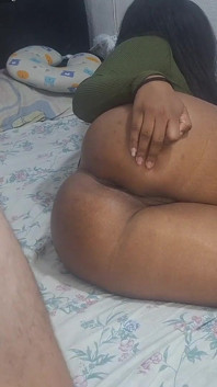 Olhe para essa bunda grande, como é delicioso dar anal