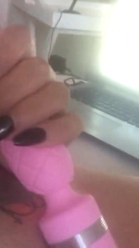 Orgasmo com clitóris de varinha mágica