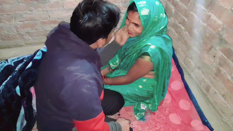 Renudbf: Une bhabhi du village indien baise dans la jungle, sexe...