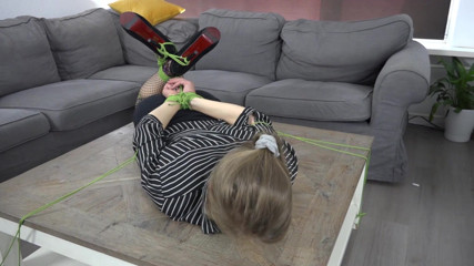 Restricting Ropes: Violet Haze - SG v otroctví pt 3