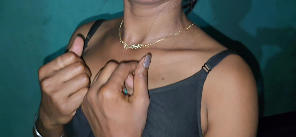 SafeRosebush8: Hintli kız arkadaşım