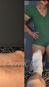 Madrastra Está Usando Hijastro Como Su Propio Modelo Porno Personal Para Hacer Sus Videos De Garganta Profunda.