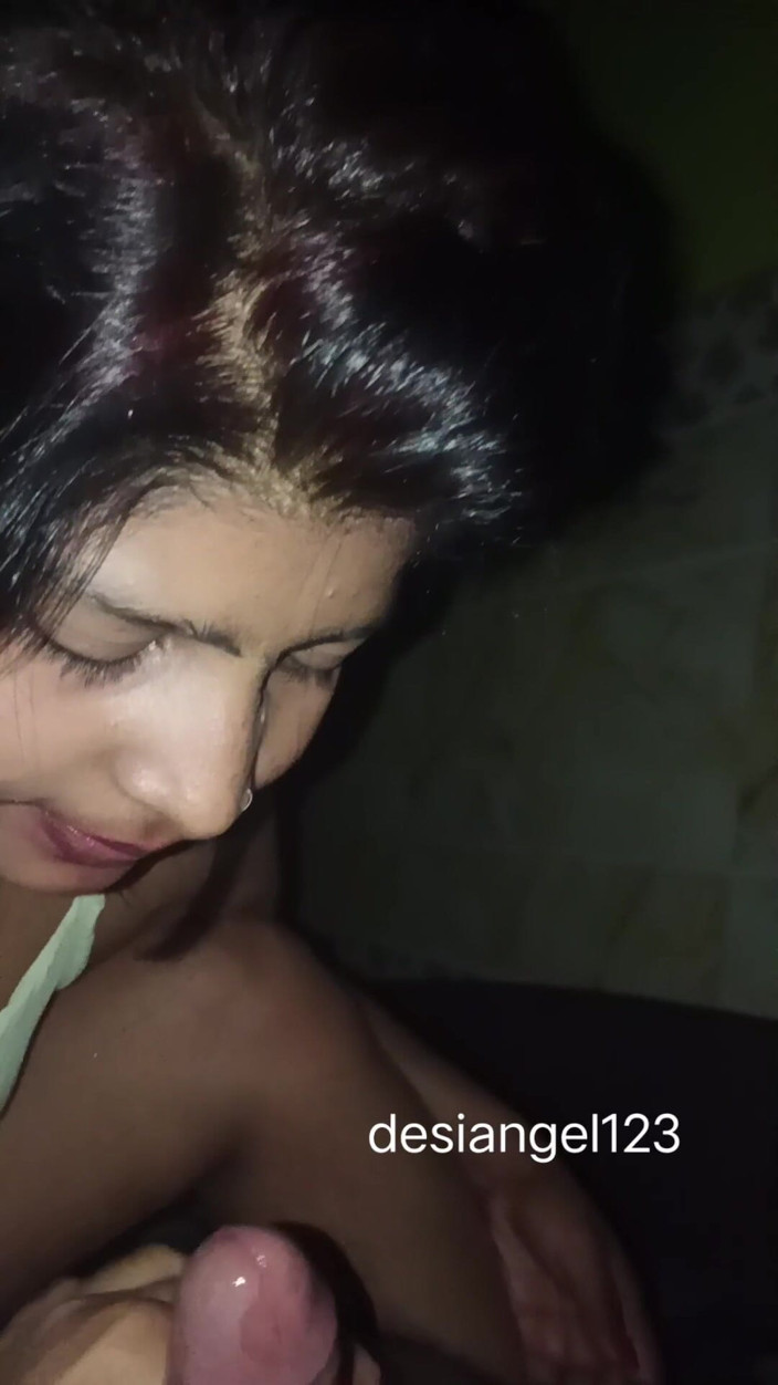 Desiangle: Bhabhi Fa Un Pompino Sensuale E Scopa Al Contrario Da...