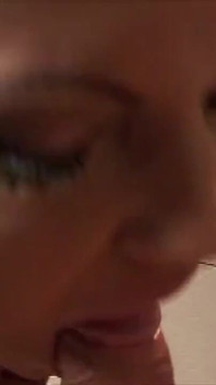 She Gets Fucked by Her Trainer in the Gym to Get Revenge on Her Husband