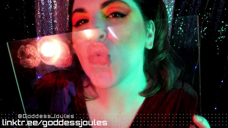 goddessjoules: Plexiglass beija batom lipgloss asmr