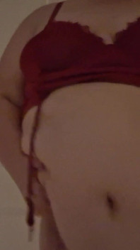 Tante super semok dengan memek berbulu lagi asik bugil