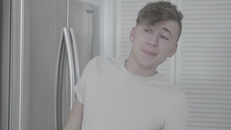 Twink pop studio: Twinkpop - 让你的鸡巴干我的继子 第2部分 - 布鲁斯贝克汉姆，赞德巷