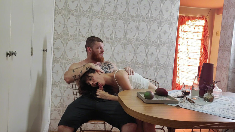 Carmona's films: Fodendo a Mulher Do Corno Enquanto Ele Lava a Louça...