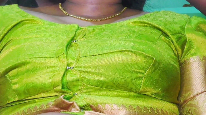 Desi Mohini: Super țâțe bhabhi și-a înșelat soțul